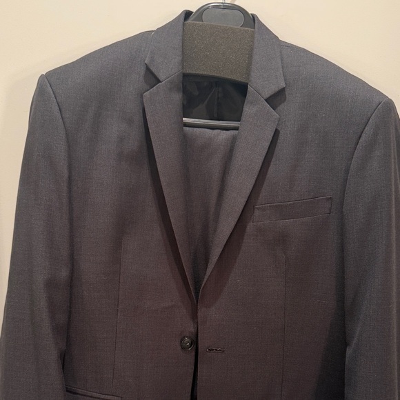 Men's Classic Gray Suit
